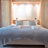 luxury guest room