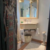 guest shower