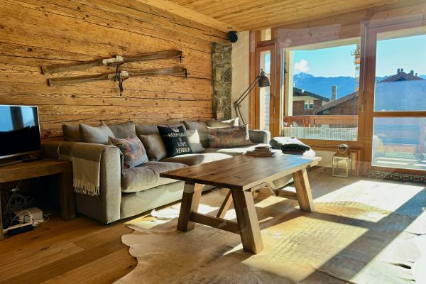 Central stylish two bedroom Verbier apartment 