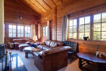 Chalet sleeps 12 with awesome views