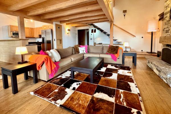 Luxury apartment with jacuzzi at M&eacute;dran