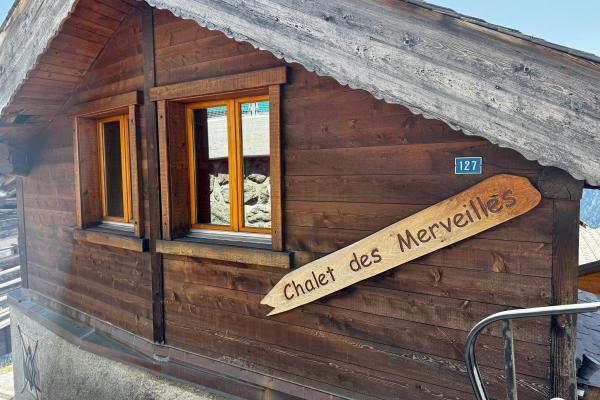 Original Verbier chalet sleeps 7